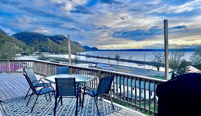 River Run Ridge- HOT TUB- sleeps 14