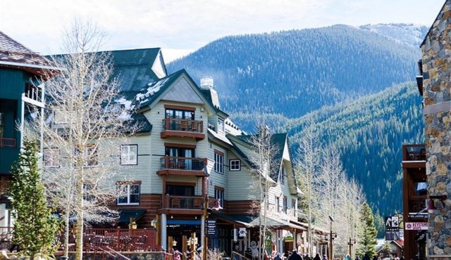 River Run Townhomes by Summit County Mountain Retreats