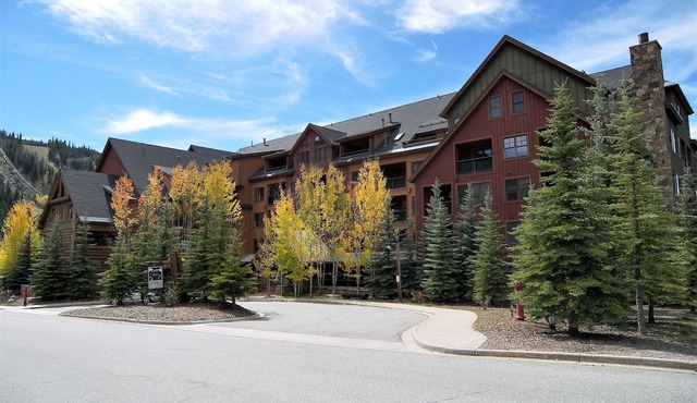 River Run Village Walk To Gondola Pool Hot Tubs Restaurants and Shops DELUXE