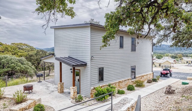 River's Edge Lodge #1 on the Frio