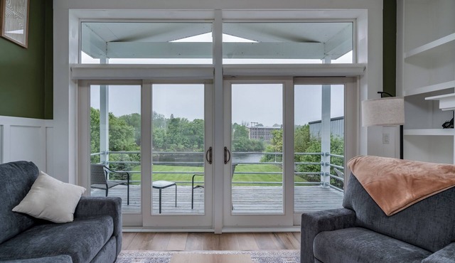 River's Getaway- an urban oasis!