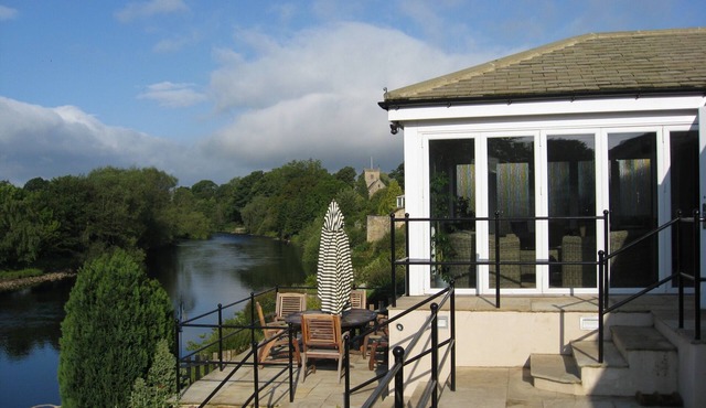 River Side Open Plan 15-22 July special offer Mobility Dog Friendly spa bath sun