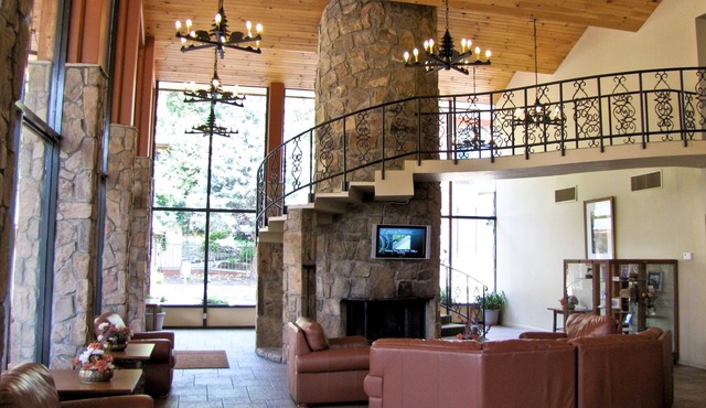 River Terrace Resort & Convention Center
