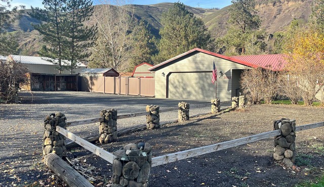 River Time House - Enjoy the Clearwater River in this lovely 3 bedroom home.