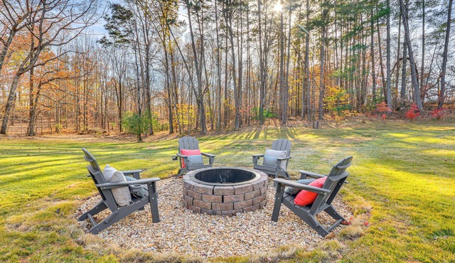 River, Trails & Wine! Group Retreat Near Mt Airy