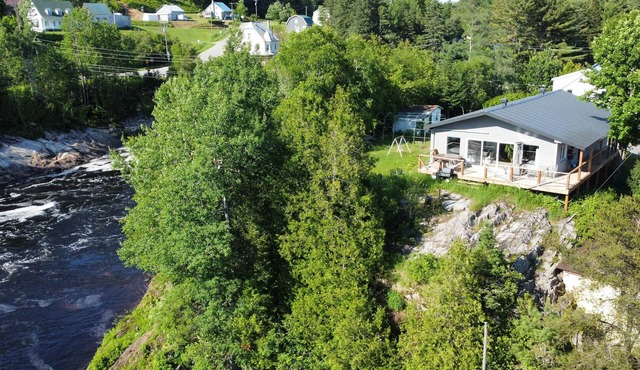 River View | Chalet des Chutes