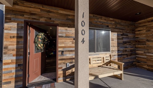 River Valley Retreat- Dog Friendly, Minutes to Monarch Mountain