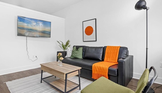 River View 1 Bed- Gym, Hottub, Rooftop, BBQ