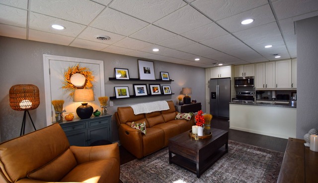 River View #2 - Cozy 1 bedroom apartment with a great view of the Iowa River.