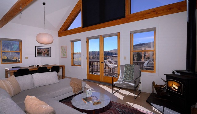 River View-Adorable 3BD/2BA townhouse in CB South