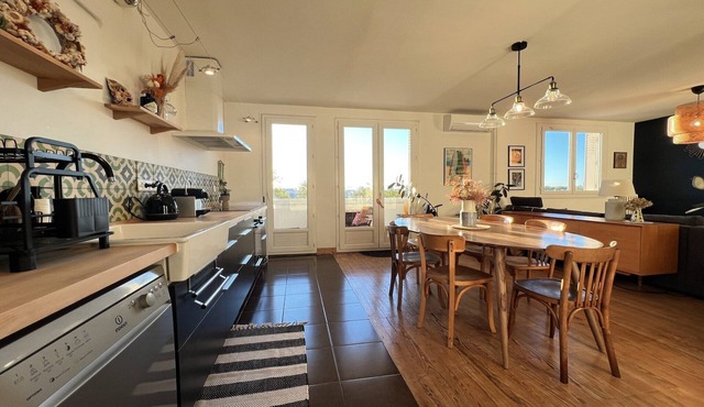 River-view apartment in Toulouse