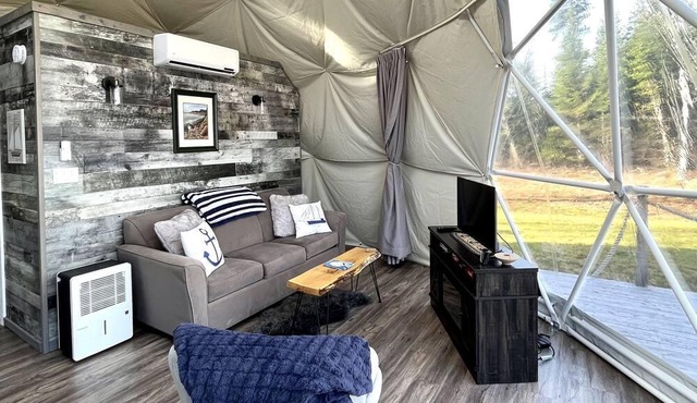 River view geodesic dome with private hot tub and beach access