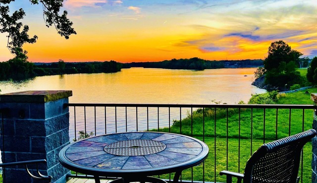 River View & Retreat