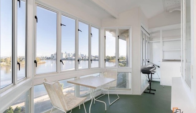 River view two bedroom Hamilton