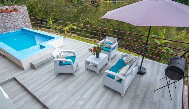 RIVER VIEW/VILLA FRENTE AL RIO/PEACE BY THE RIVER