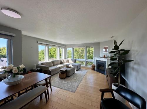 River Views 3bd 2ba Luxury Condo along Columbia Waterfront Renaissance Trail