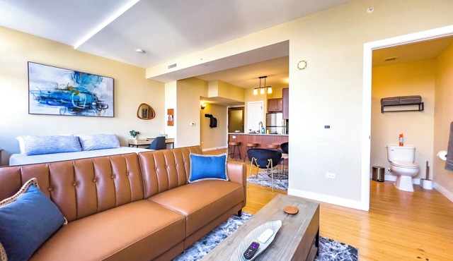 River Views and FREE Parking!