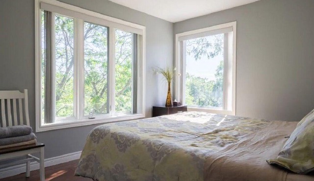 River Views | Pool Table | EV Charger | Hiking Trails | Near Niagara Falls