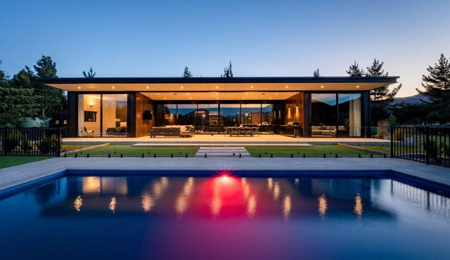 Riverbank Luxury - Hosted by NZSIR Luxury Rental Homes