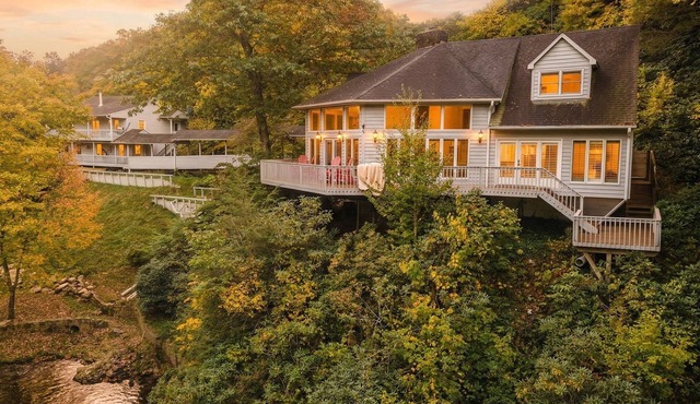 Riverbend; 5 BR House on Mt. Mitchell Golf Course