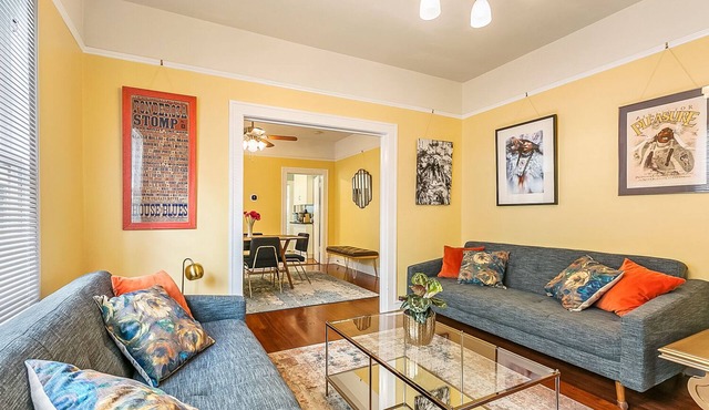Riverbend Gem in Historic Carrollton Uptown