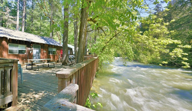 Rivercast Cabin fisherman's Dream on the Upper Sac