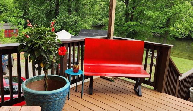 Riverdell Arts Sunflower Cottage