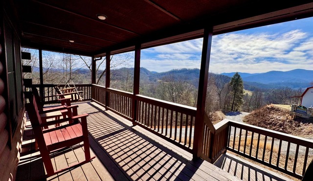 Riverfront-3 Luxury Homes on 500 Acres incl 5BR/3BA + 3BR/3BA + 2BR/2BA -Group B