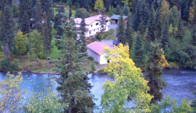 Riverfront 4 bed Home Very private Great views Great trout fishing out back