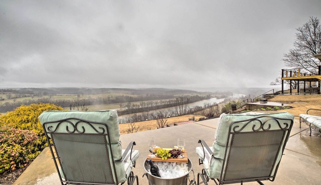 Riverfront Arkansas Retreat Near Fishing & Hiking!