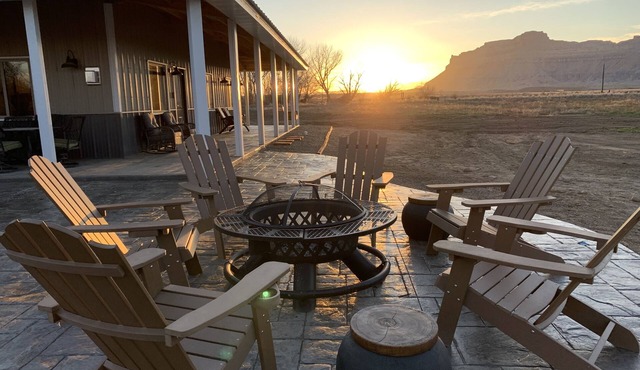 Riverfront Barndominium close to Utah National Parks