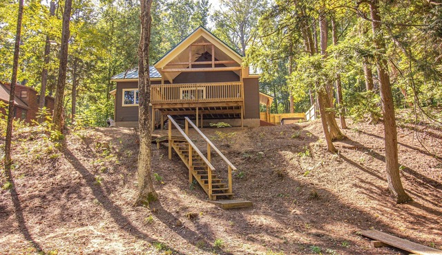 Riverfront Blufftop Escape | Hot Tub, Deck, Fireplace, Kayaks, Tubes & Firepit