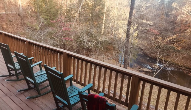 Riverfront Cabin in Horse Country