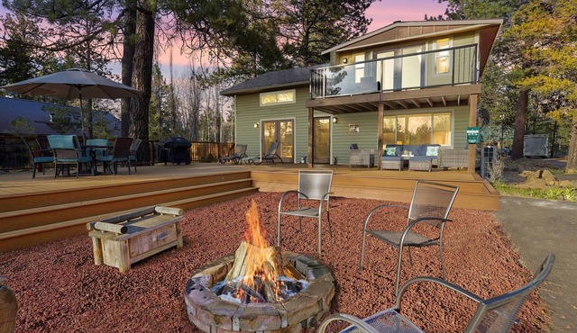 Riverfront Cabin w/Trails, Hot Tub, Wood Stove, AC & River Views + pets OK