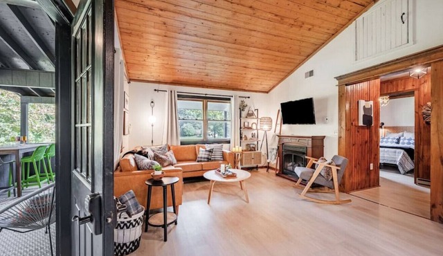 Riverfront Cabin with an Outdoor Living Experience