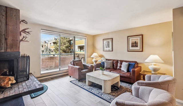 Riverfront Condo, with a Pool & Hot Tub