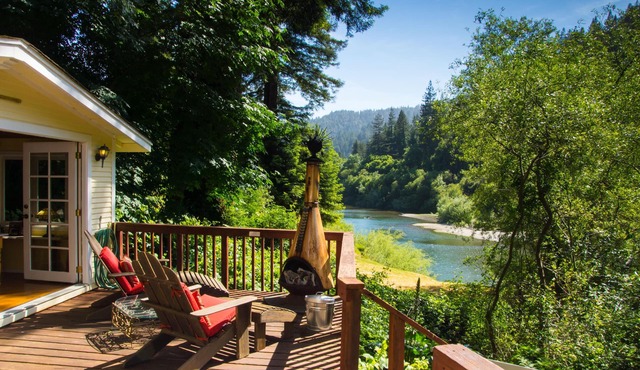 Riverfront Cottage in Wine Country - Seasonal River Access - Dogs Stay for Free!