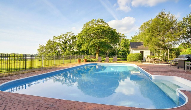 Riverfront Denton Estate on 7 Acres w/Heated Pool