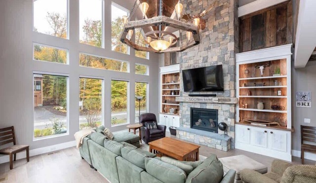 Riverfront Escape in the Mountains