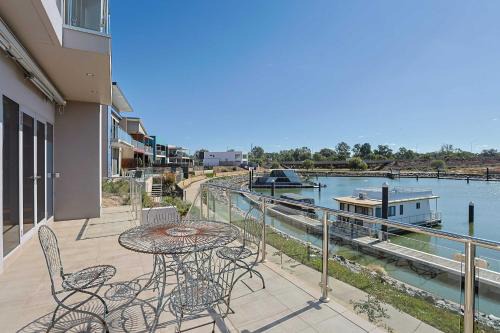 Riverfront Family Home in Mildura