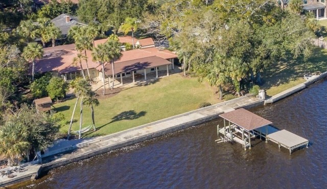 RIVERFRONT HOME IN THE HEART OF AVONDALE
