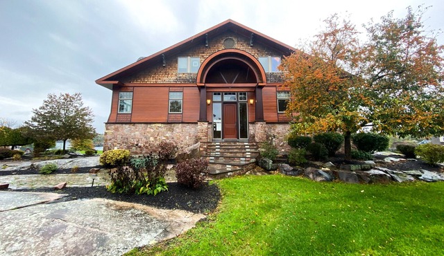 Riverfront Home on Millionaires Row with Views of Ships and Castle
