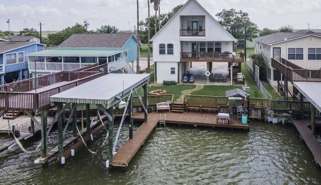 Riverfront Home w/Fishing Pier, Minutes to Beach