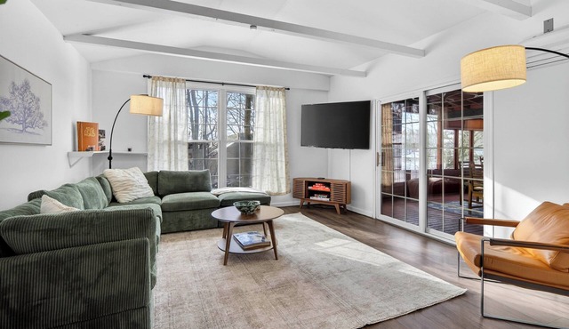 Riverfront Home w/Tranquil Views in Schaghticoke