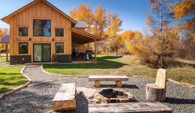 Riverfront Home with BBQ 2 Mi to Downtown Gunnison!