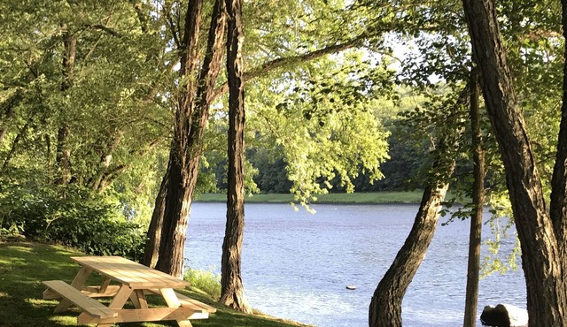Riverfront House in Narrowsburg—The Maisonette