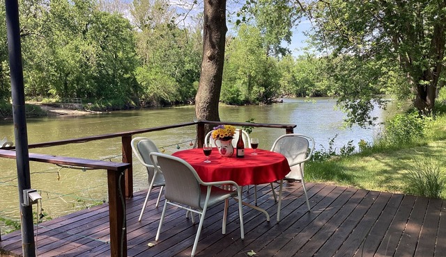 Riverfront house on the Tippecanoe River- Boo - Boo’s den - lower level