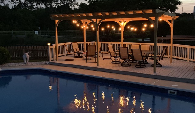 Riverfront House, Dock, Hot Tub, Salt Pool, near beach, Free WiFi