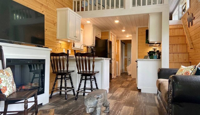 RiverFront l Kayak l Hiking Trail l Tiny Home