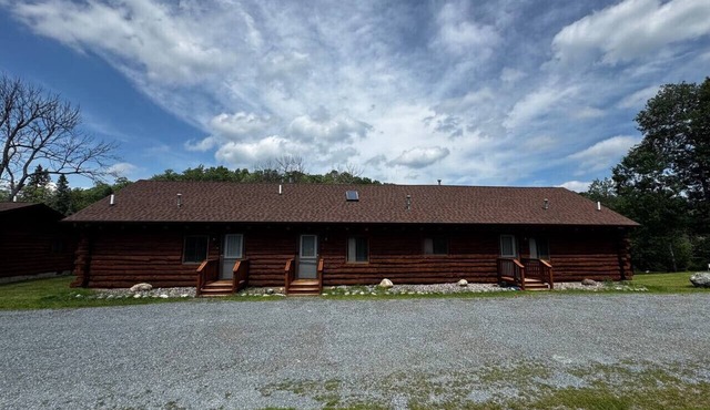 Riverfront Loft#7 Crystal Falls